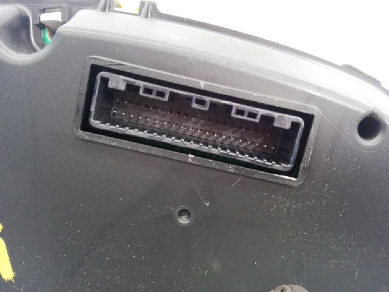 Recambio de cuadro instrumentos para ssangyong tivoli premium 4x2 referencia OEM IAM 8021035100 63211701200276 E3-A3-18-2