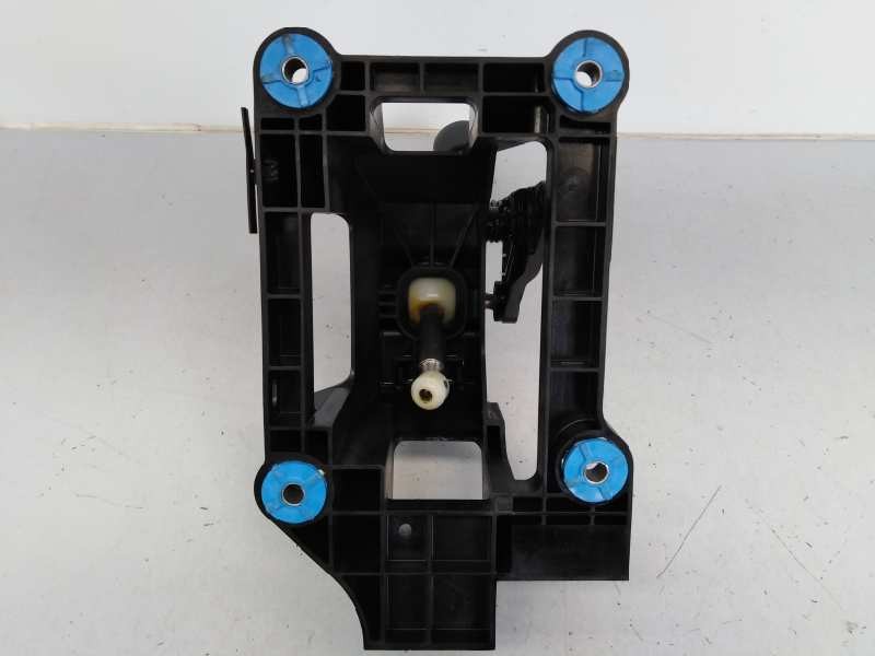 Recambio de palanca cambio para ssangyong tivoli premium 4x2 referencia OEM IAM 3170035000  E1-B3-7-2