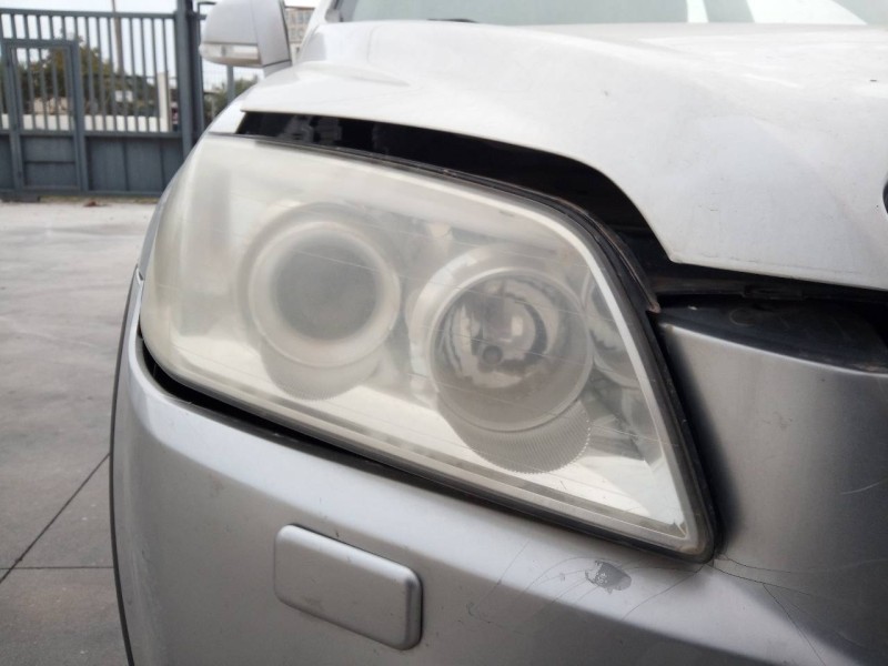 Recambio de faro derecho xenon para chevrolet captiva 2.0 vcdi lt referencia OEM IAM   