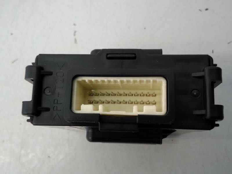 Recambio de modulo electronico para nissan x-trail (t32) tekna referencia OEM IAM 476A04BB0B 1721909B2 E3-B4-33-3