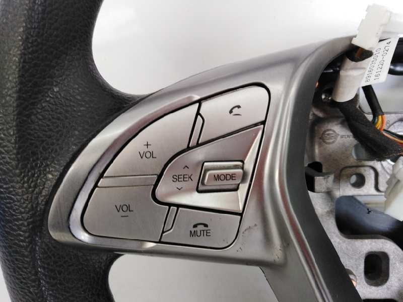 Recambio de volante para ssangyong tivoli premium 4x2 referencia OEM IAM 4S1133500  E1-B3-7-2