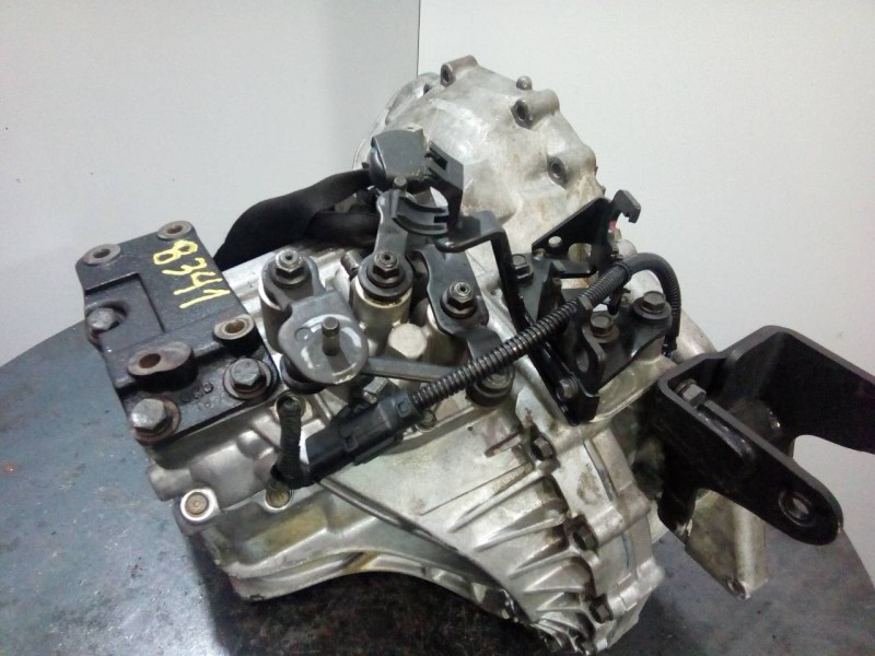 Recambio de caja cambios para kia sportage active 4x4 referencia OEM IAM S614JE 022561 M1-B4-49