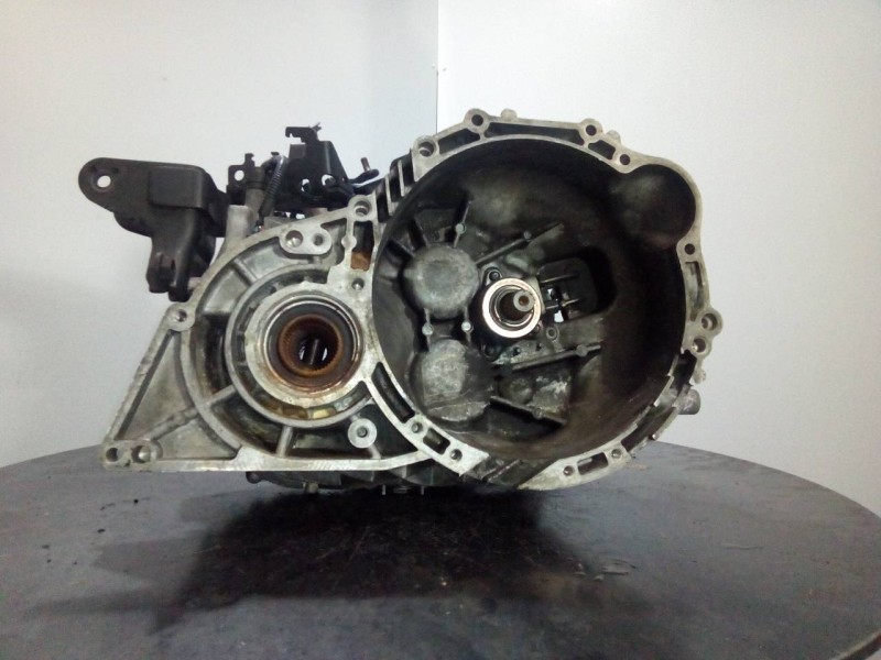 Recambio de caja cambios para kia sportage active 4x4 referencia OEM IAM S614JE 022561 M1-B4-49