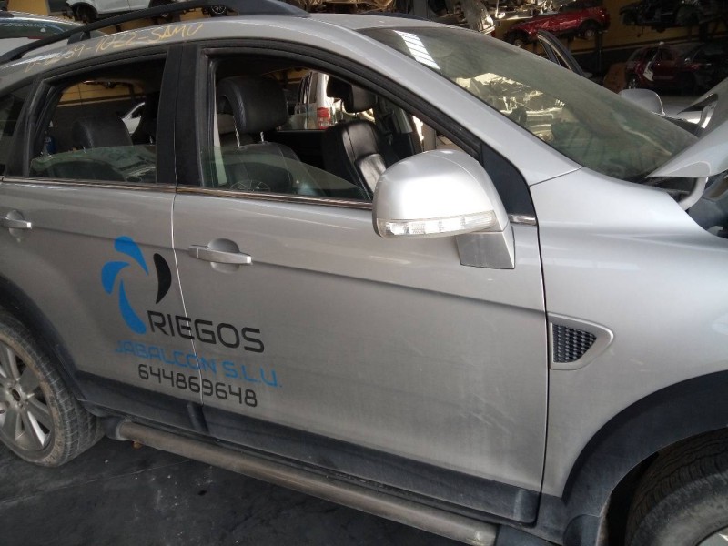 Recambio de puerta delantera derecha para chevrolet captiva 2.0 vcdi lt referencia OEM IAM   