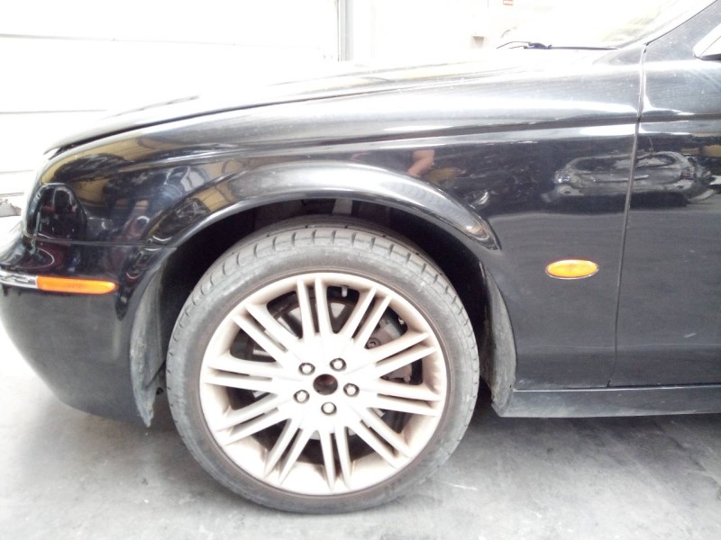 Recambio de aleta delantera izquierda para jaguar s-type 2.7 v6 diesel classic referencia OEM IAM   