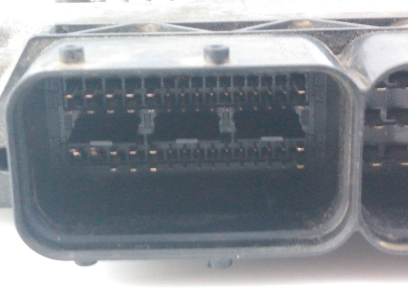 Recambio de centralita motor uce para alfa romeo gt (125) 1.9 jtd 16v m-jet distinctive collezione referencia OEM IAM 0281012883