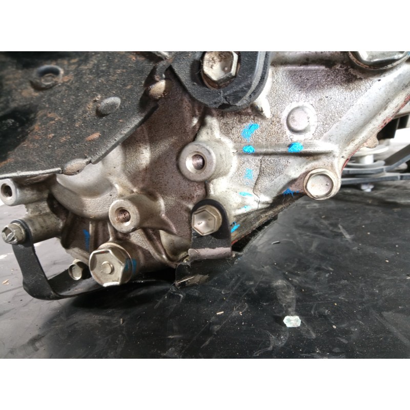 Recambio de caja cambios para toyota hilux (kun) referencia OEM IAM   M1-B4-64