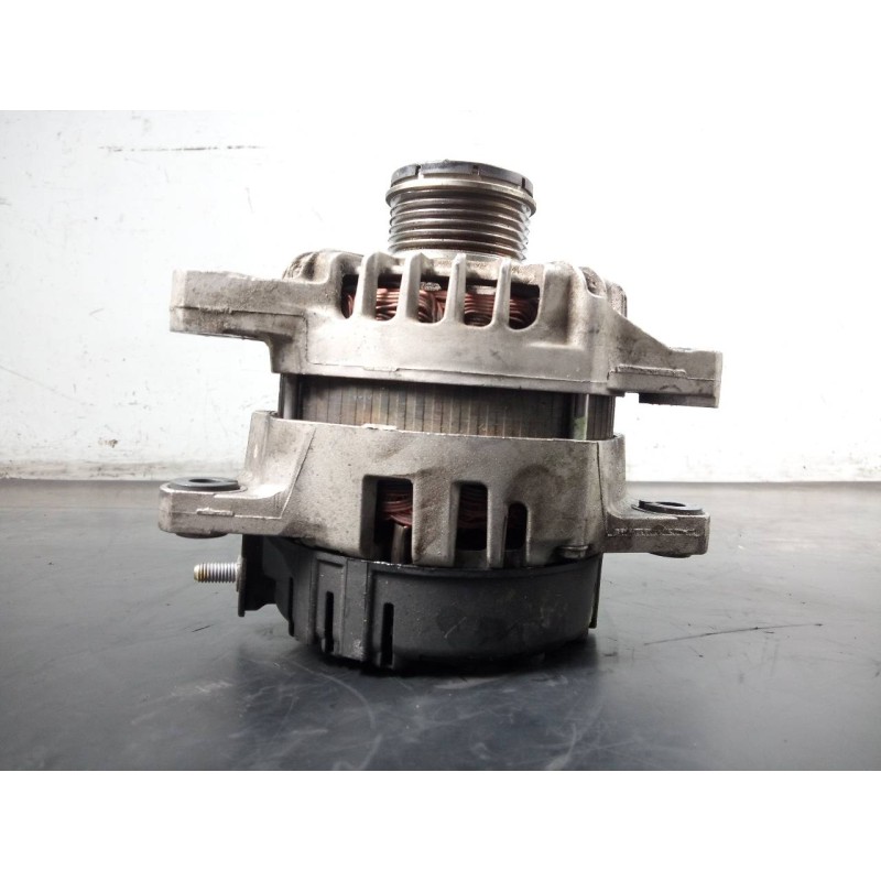 Recambio de alternador para hyundai ix35 tecno 2wd referencia OEM IAM 373002F100 2606259 P3-B6-5-5