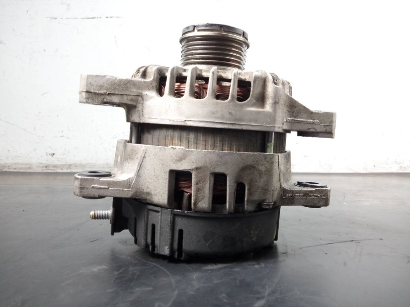 Recambio de alternador para hyundai ix35 tecno 2wd referencia OEM IAM 373002F100 2606259 P3-B6-5-5