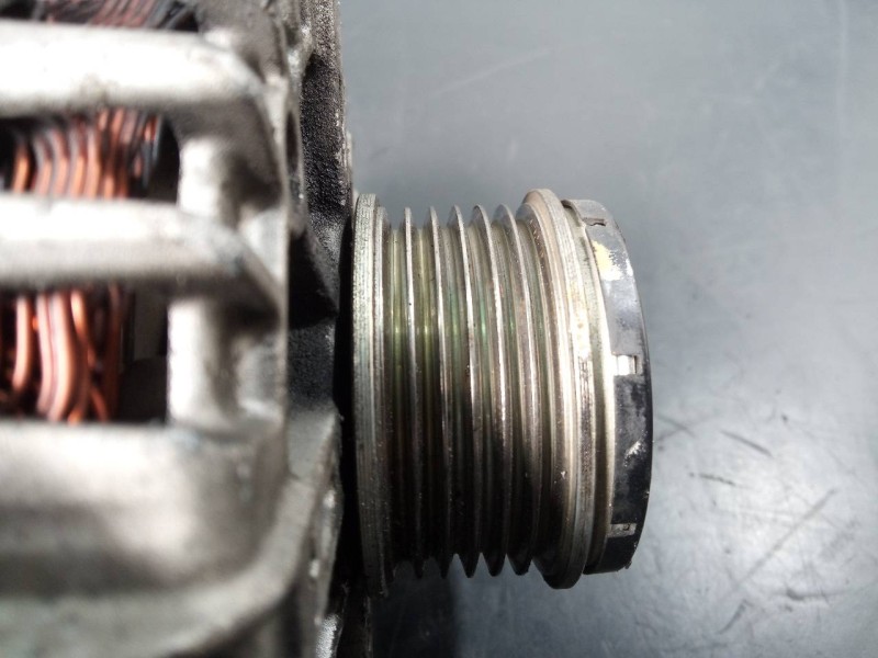 Recambio de alternador para hyundai ix35 tecno 2wd referencia OEM IAM 373002F100 2606259 P3-B6-5-5