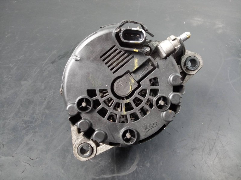Recambio de alternador para hyundai ix35 tecno 2wd referencia OEM IAM 373002F100 2606259 P3-B6-5-5