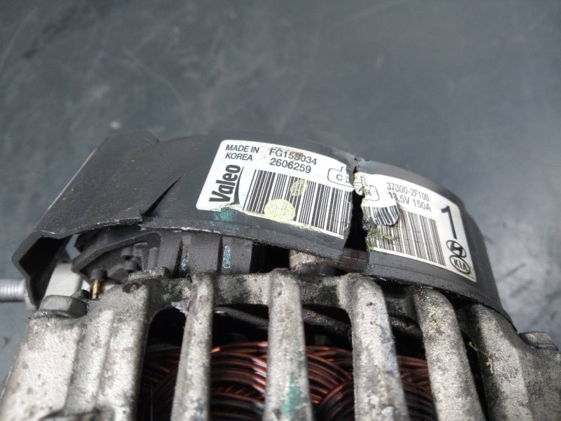 Recambio de alternador para hyundai ix35 tecno 2wd referencia OEM IAM 373002F100 2606259 P3-B6-5-5