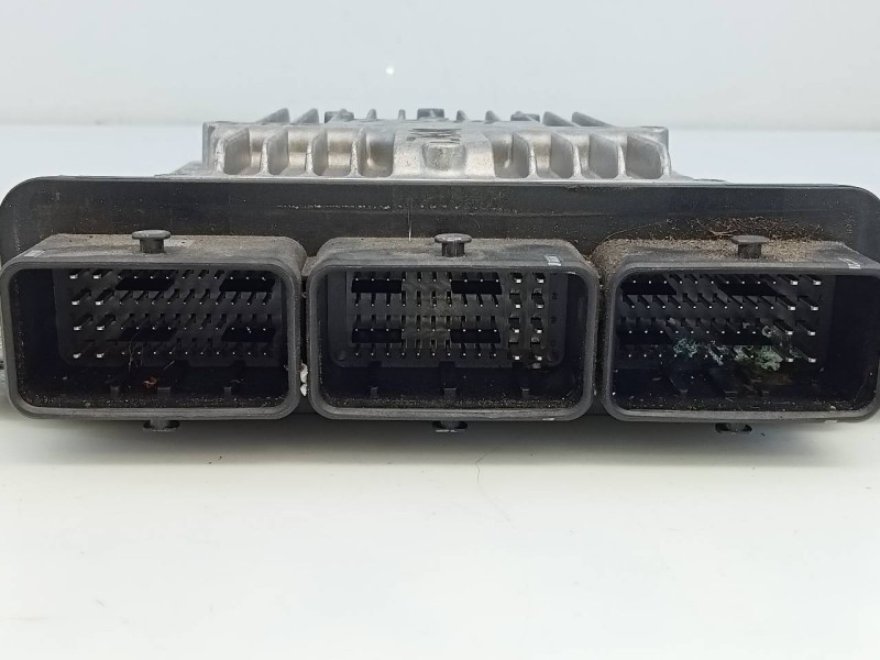 Recambio de centralita motor uce para jaguar s-type 2.7 v6 diesel classic referencia OEM IAM 6R8Q12A650FB 5WS40385BT E3-B3-54-2