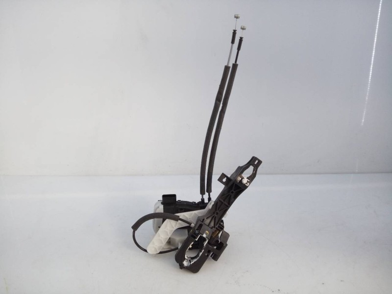 Recambio de cerradura puerta trasera derecha para hyundai ix35 tecno 2wd referencia OEM IAM 814202Y010  E2-B5-50-1