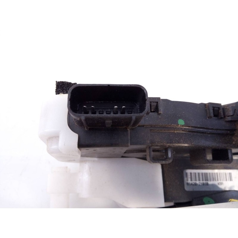 Recambio de cerradura puerta trasera derecha para hyundai ix35 tecno 2wd referencia OEM IAM 814202Y010  E2-B5-50-1