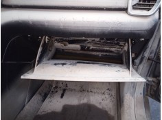 Recambio de guantera para kia sportage drive 2wd referencia OEM IAM    2
