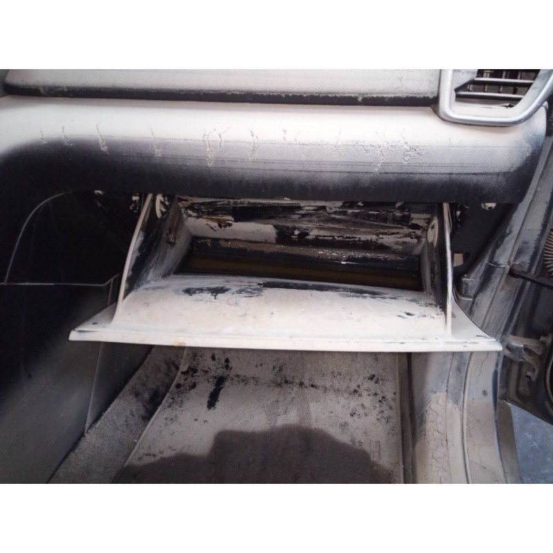 Recambio de guantera para kia sportage drive 2wd referencia OEM IAM   