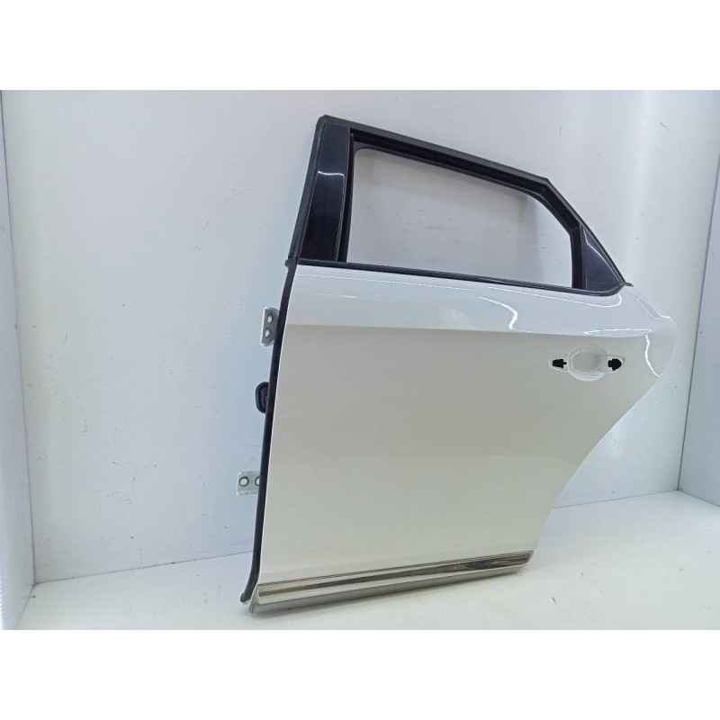 Recambio de puerta trasera izquierda para citroën ds5 desire hybrid4 referencia OEM IAM   E4-B4-6