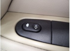 MANDO ELEVALUNAS TRASERO DERECHO 