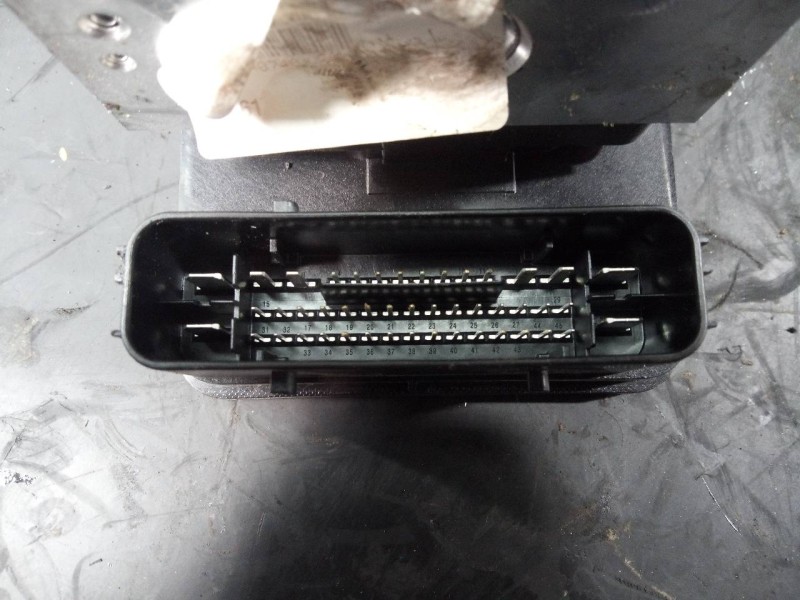 Recambio de abs para ford kuga titanium referencia OEM IAM LX6C2B373CT 62232600DEC P3-A8-23-2