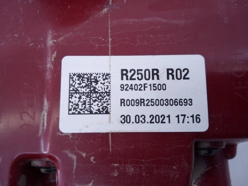 Recambio de piloto trasero derecho para kia sportage drive 2wd referencia OEM IAM R250RR02 92402F1500 E2-B5-49-1