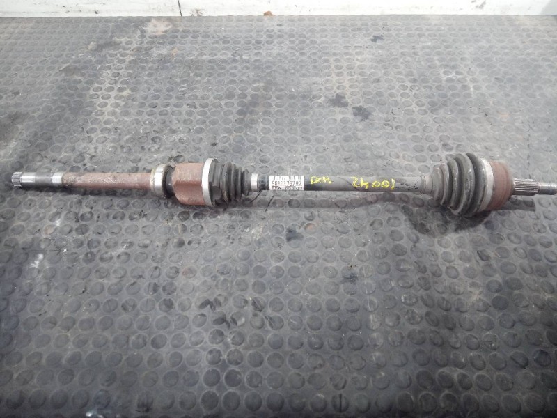 Recambio de transmision delantera derecha para peugeot 3008 gt line referencia OEM IAM 9811176780  P1-A6-11