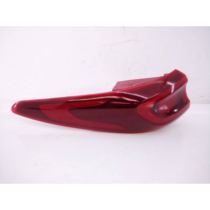 Recambio de piloto trasero izquierdo para kia sportage drive 2wd referencia OEM IAM L150LR01 92401F1500 E2-B5-44-2