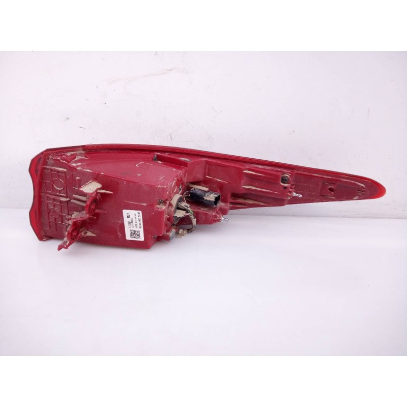 Recambio de piloto trasero izquierdo para kia sportage drive 2wd referencia OEM IAM L150LR01 92401F1500 E2-B5-44-2