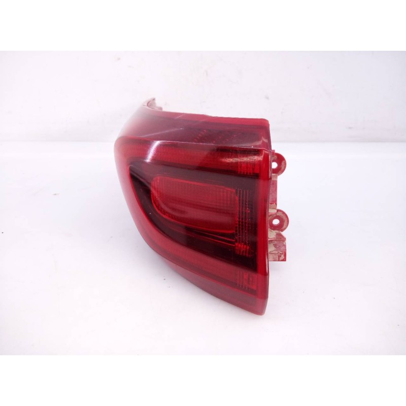 Recambio de piloto trasero izquierdo para kia sportage drive 2wd referencia OEM IAM L150LR01 92401F1500 E2-B5-44-2