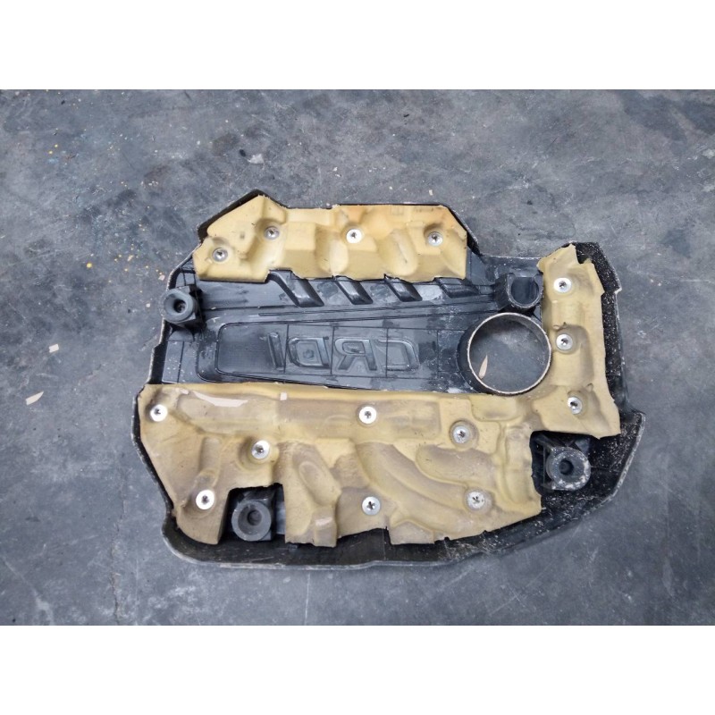 Recambio de tapa motor para kia sportage drive 2wd referencia OEM IAM   