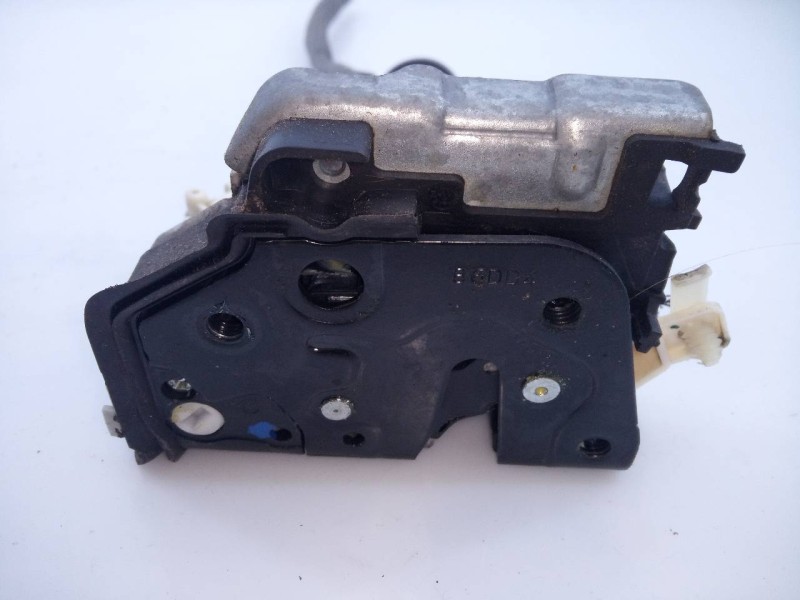 Recambio de cerradura puerta delantera derecha para audi a3 sedán(8vs) ambition referencia OEM IAM   E1-B6-36-2