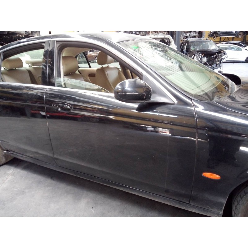 Recambio de puerta delantera derecha para jaguar s-type 2.7 v6 diesel classic referencia OEM IAM   