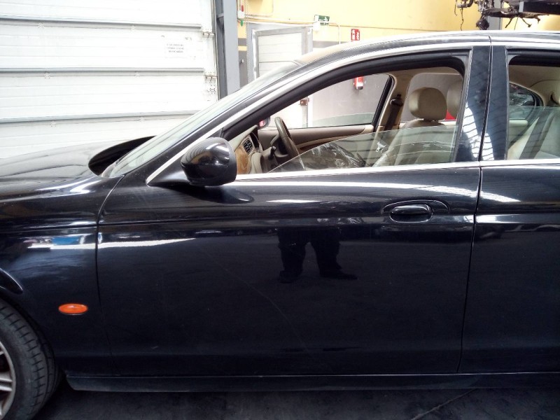 Recambio de puerta delantera izquierda para jaguar s-type 2.7 v6 diesel classic referencia OEM IAM   