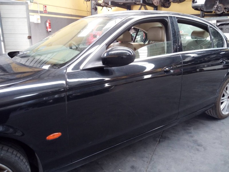 Recambio de puerta delantera izquierda para jaguar s-type 2.7 v6 diesel classic referencia OEM IAM   