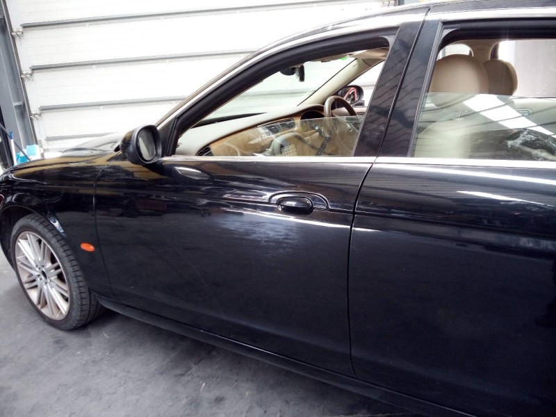 Recambio de puerta delantera izquierda para jaguar s-type 2.7 v6 diesel classic referencia OEM IAM   