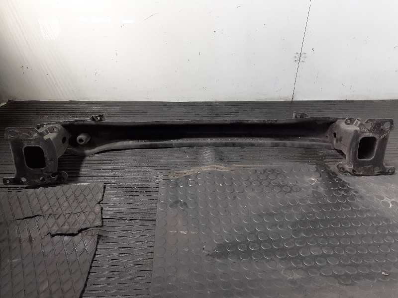 Recambio de refuerzo paragolpes delantero para seat leon (1p1) sport referencia OEM IAM 101005K  P1-A1-42