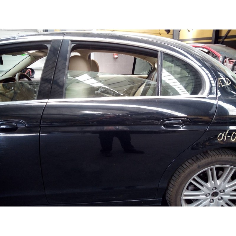 Recambio de puerta trasera izquierda para jaguar s-type 2.7 v6 diesel classic referencia OEM IAM   