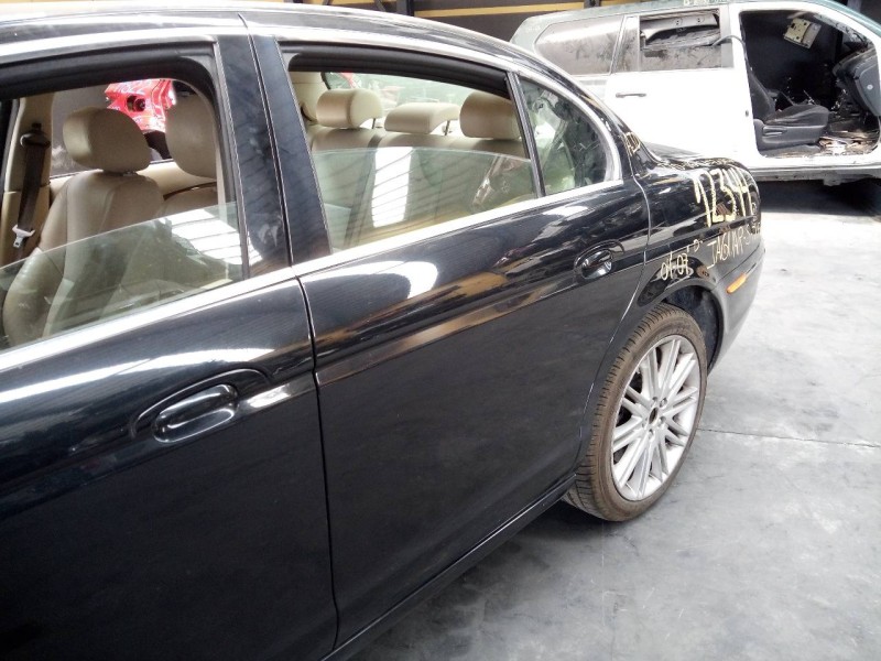 Recambio de puerta trasera izquierda para jaguar s-type 2.7 v6 diesel classic referencia OEM IAM   