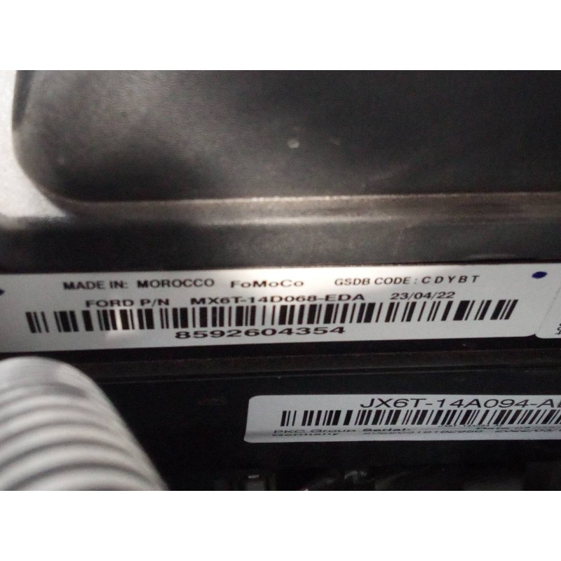 Recambio de caja reles / fusibles para ford kuga titanium referencia OEM IAM 8592604354  