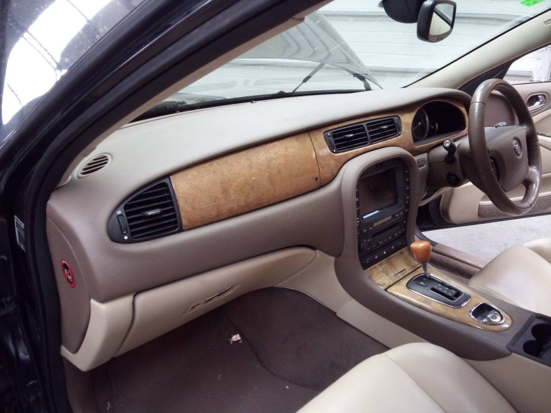 Recambio de salpicadero para jaguar s-type 2.7 v6 diesel classic referencia OEM IAM   