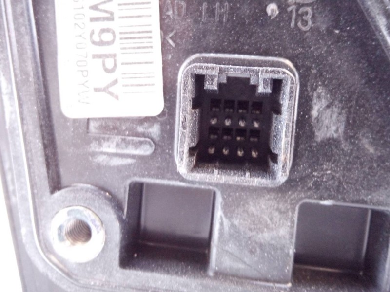 Recambio de retrovisor izquierdo electrico para hyundai ix35 tecno 2wd referencia OEM IAM 876102Y070PYW  E2-B5-43-1