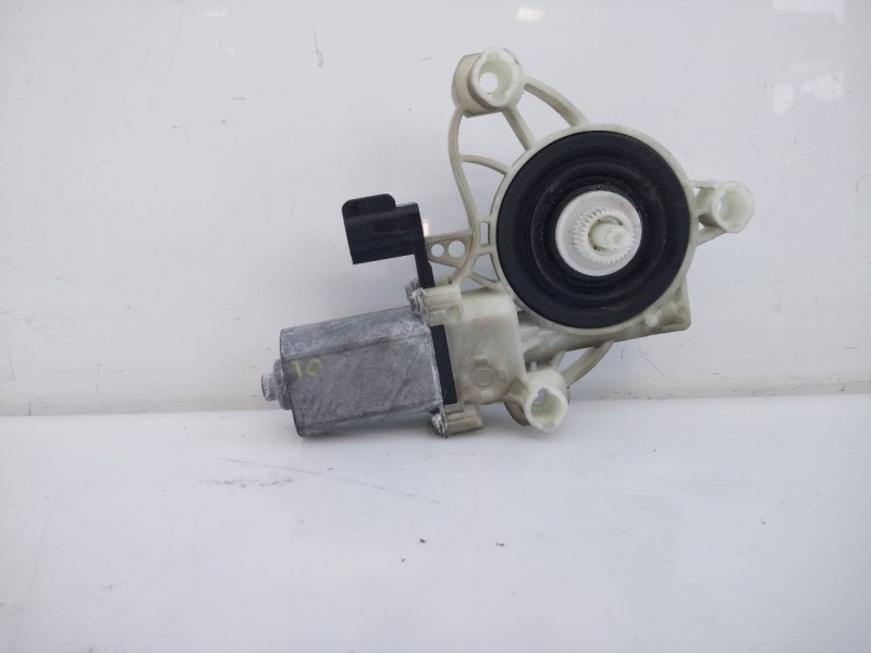 Recambio de motor elevalunas delantero derecho para ford puma st-line referencia OEM IAM 089347102  E2-B3-55-1