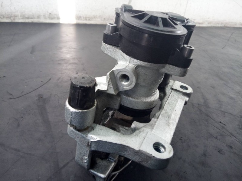 Recambio de pinza freno trasera izquierda para ford kuga titanium referencia OEM IAM LX6120251BED  P1-B5-37