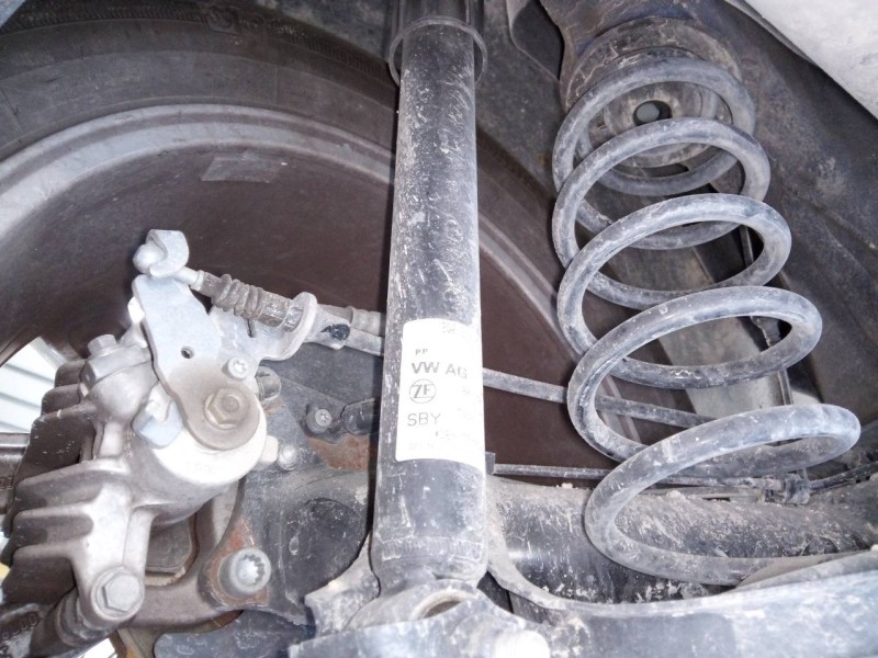 Recambio de amortiguador trasero izquierdo para volkswagen t-cross life referencia OEM IAM 2Q0512013CT  