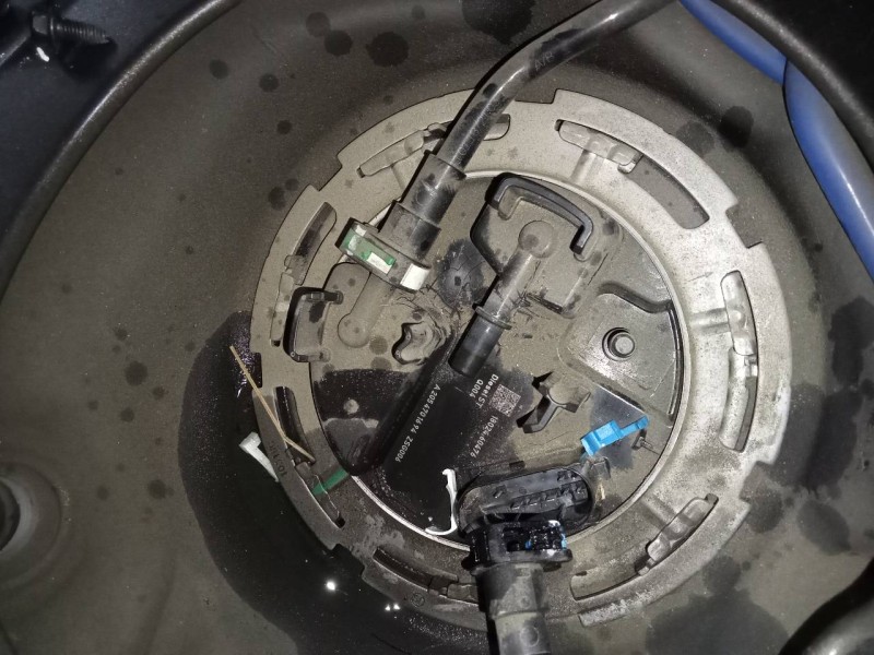 Recambio de aforador para mercedes-benz clase glc (w253) 220d 4matic referencia OEM IAM A2054701694  