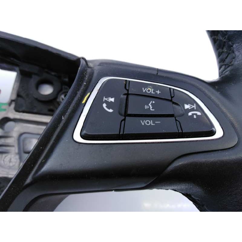 Recambio de volante para ford focus turn. business referencia OEM IAM 2014572  E3-B3-39-2