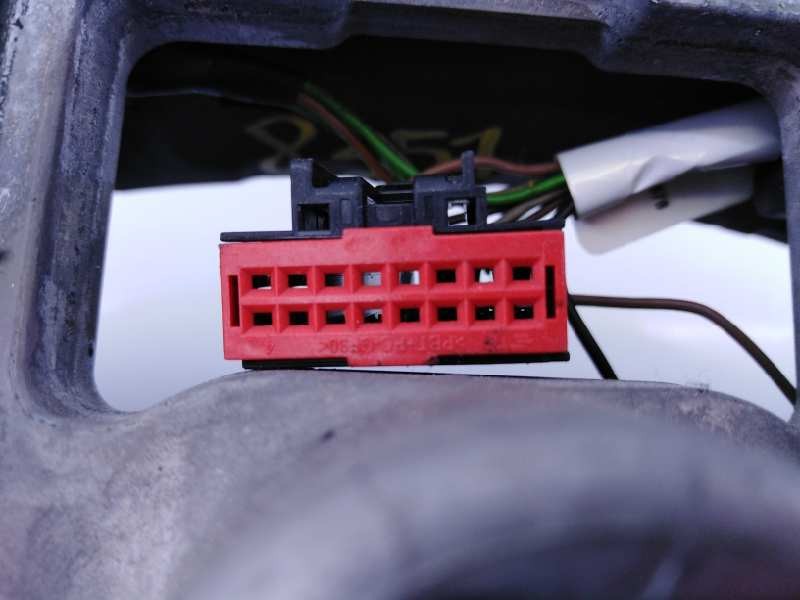 Recambio de volante para ford focus turn. business referencia OEM IAM 2014572  E3-B3-39-2