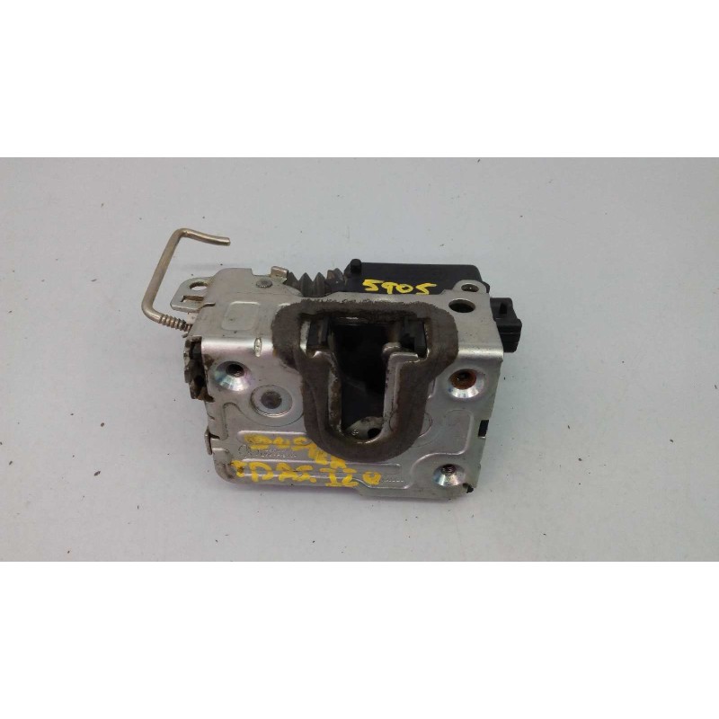 Recambio de cerradura puerta trasera izquierda para dacia duster laureate 4x2 referencia OEM IAM 820030283R  E1-A1-28-1