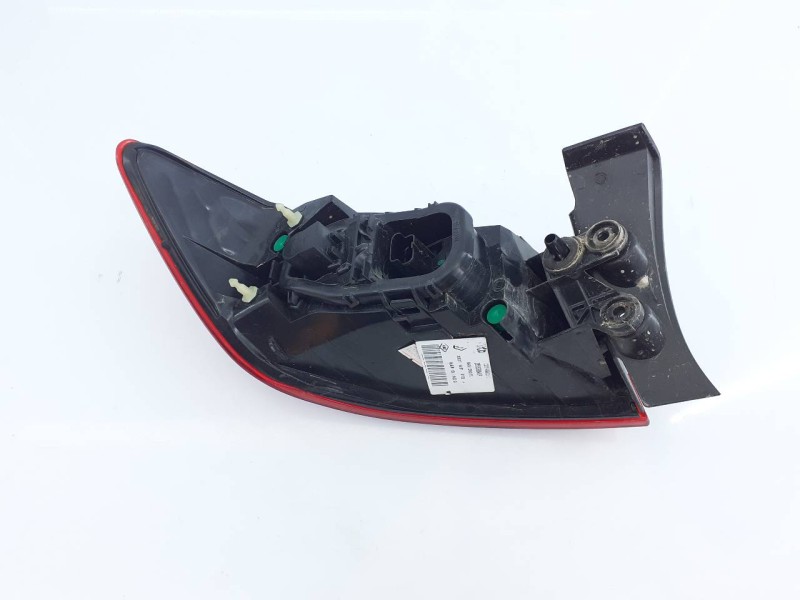 Recambio de piloto trasero derecho para renault clio iv limited referencia OEM IAM 265508846R  E1-A1-7-2