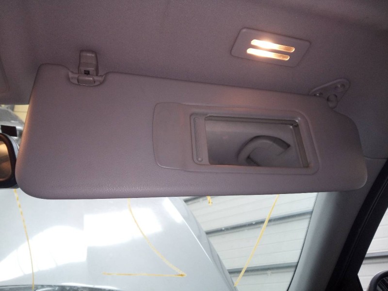 Recambio de parasol derecho para bmw serie 3 touring (e91) 330d referencia OEM IAM   